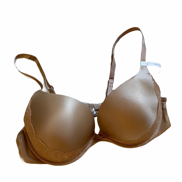 ambrielle ultimate upsize with lace